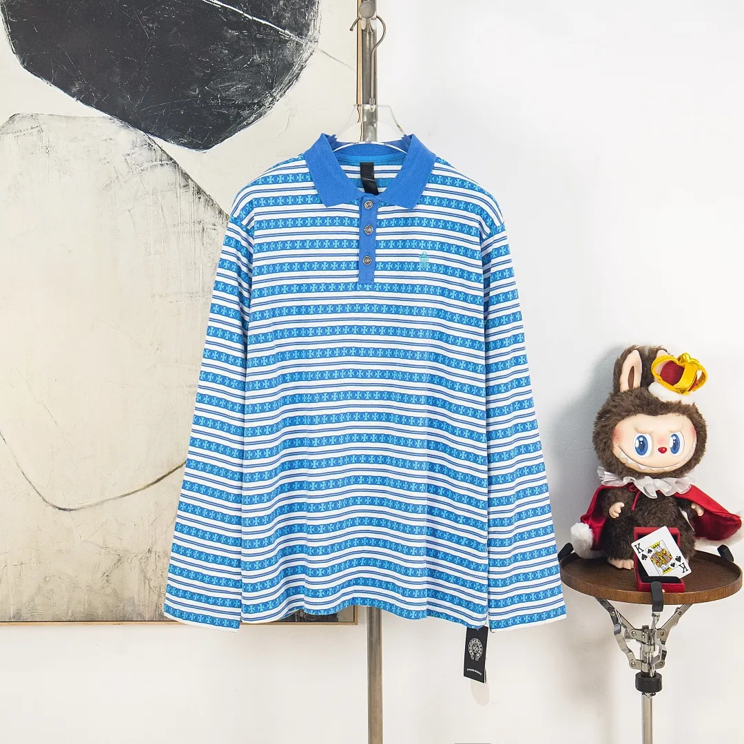 P250 zp version [exclusive supply] Chrome Hearts/Chrome Hearts SS25 new high-end cross jacquard knitted sea soul embroidered lapel Polo striped long sleeves 100% cotton cross jacquard knitted striped fabric ✝️ Customized old vintage brand hand-stitched buttons ✝️ Fully automatic positioning and tailoring Precise alignment of stripes ✝️ CH Chrome Hearts niche design cross jacquard striped long sleeves brings striped Polo to Next Levels Loose fit, same style for men and women Lazy and casual, street style, three-color hair, customized style. Color: blue, pink and black. Size: S M L XL. Number: WW10959.